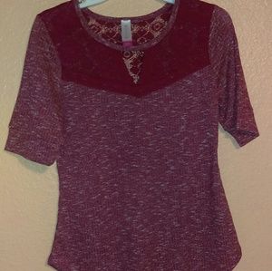 No Boundaries maroon lace knit top